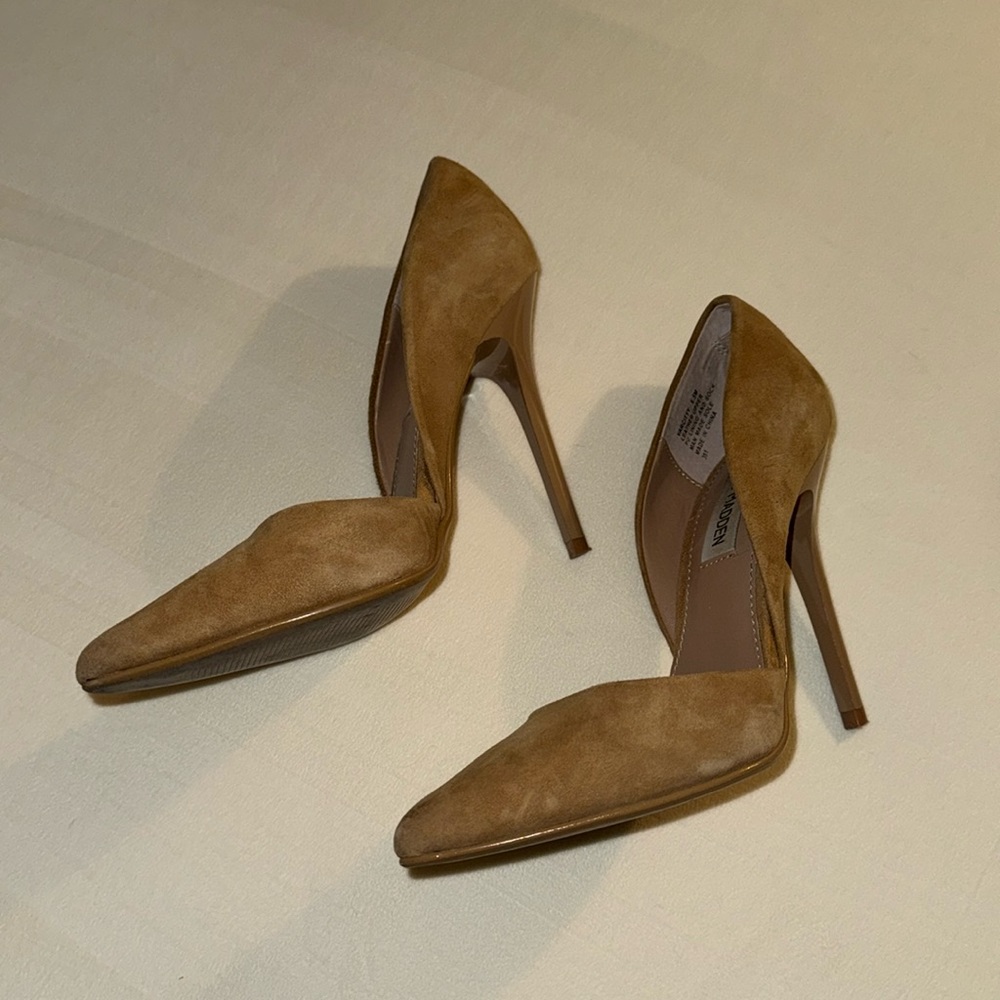 Steve Madden Varcityy Pumps